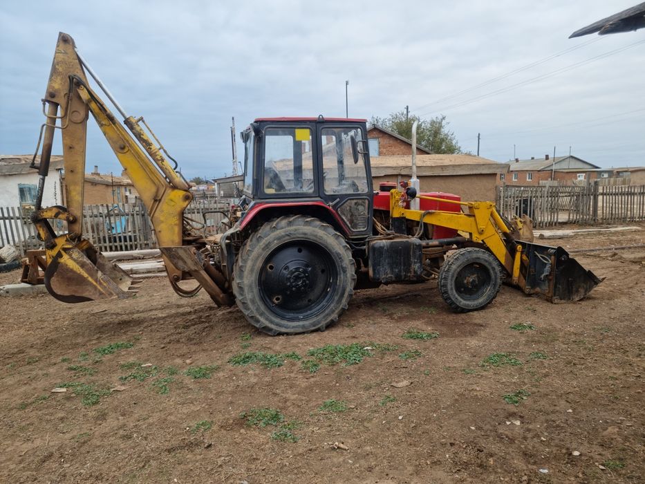 Продам экскаватор погрузчик ЮМЗ