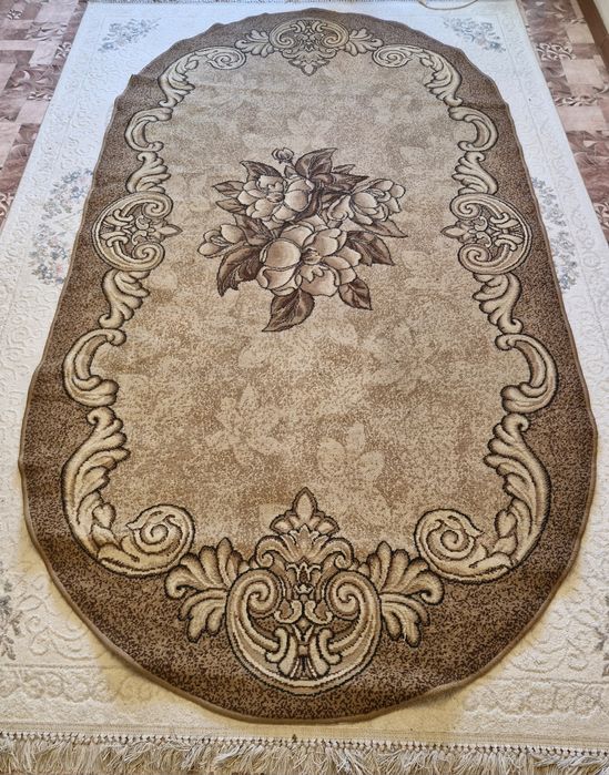 Продам ковёр в хорошем состоянии