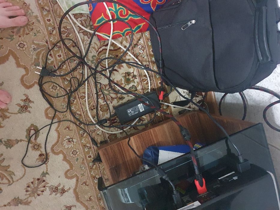 Продам xbox360 есть 31 игры два геймпад