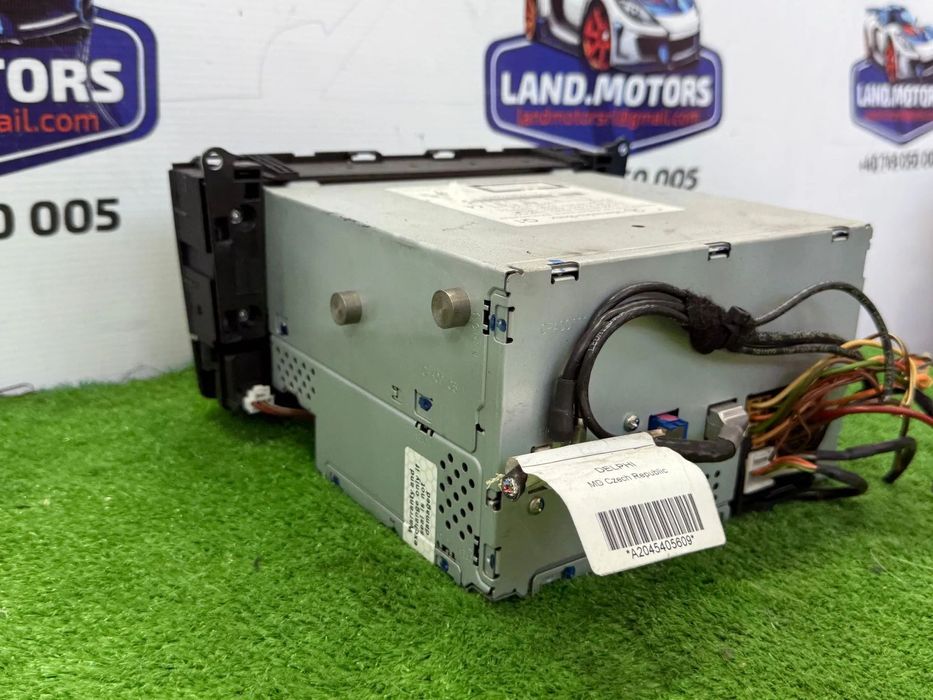 CONSOLA CENTRALA AUDIO / RADIO CD PLAYER / BUTOANE CONTROL MERCEDES BENZ C250 W204 C-Class 2011 2.1 DIESEL COD OEM A2045405609 A2049007302 A2049015501 A2049022301 2007-2015