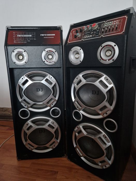 Vând boxe în stare buna de funcționare.