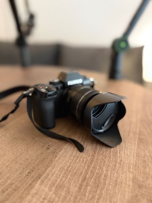 Fujifilm X-S10 + obiectiv 18-55mm