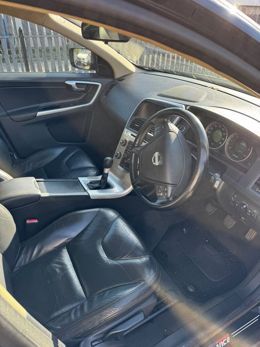 VOLVO XC60 2011 — imagine 5