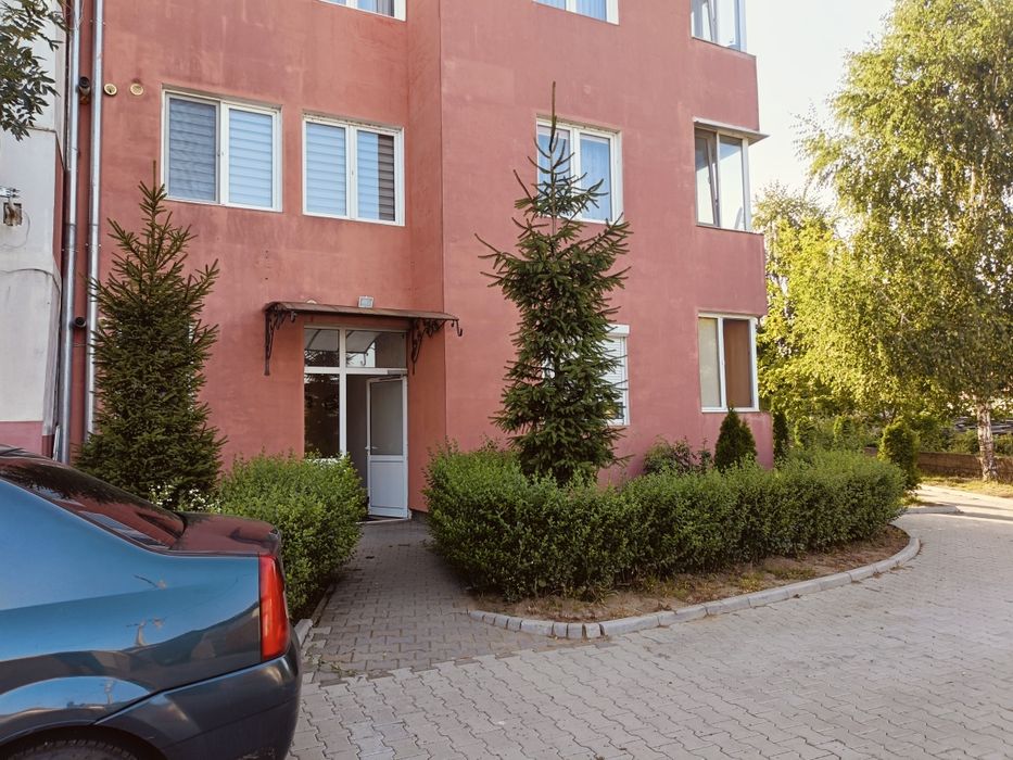 Apartament Cu 2 Camere 65 m2 Etajul 1 Si Garaj 25 m2 Str. Castanilor