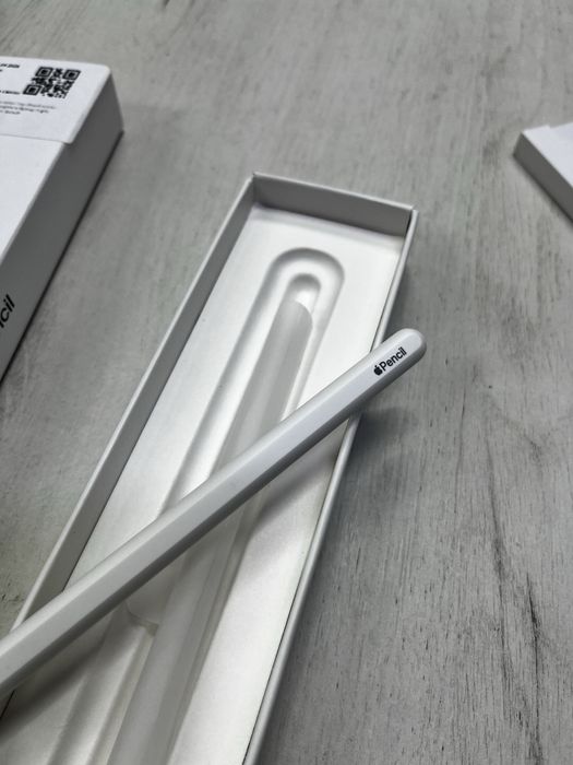 Apple Pencil white