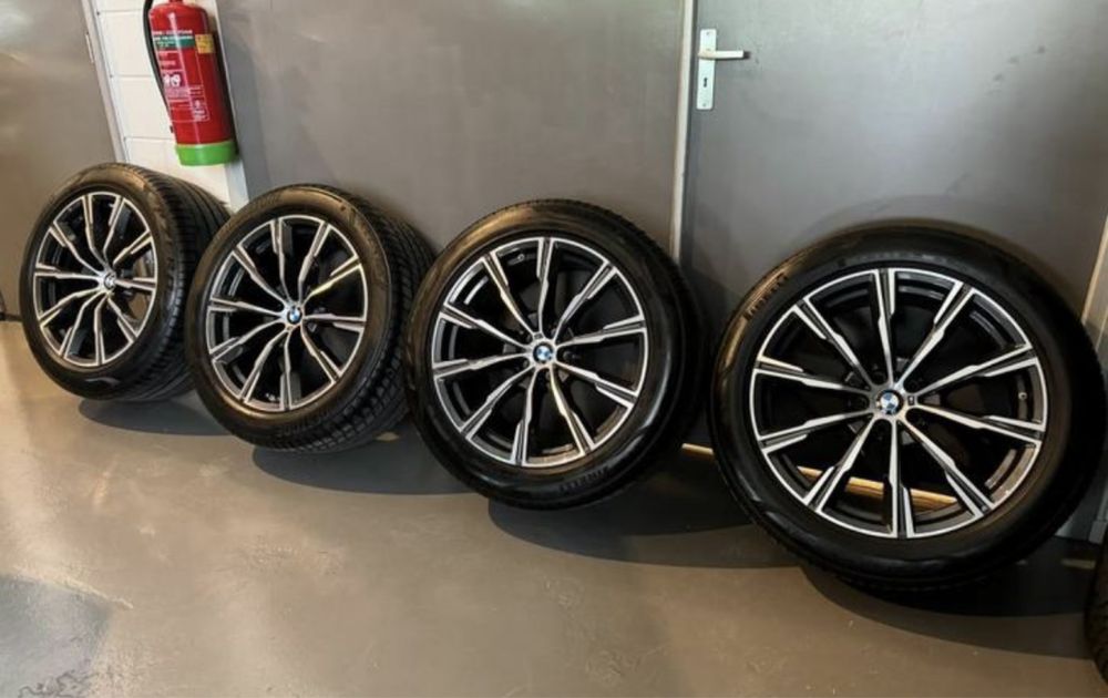 Бмв х5 джанти 20 цола ( G05/06 )