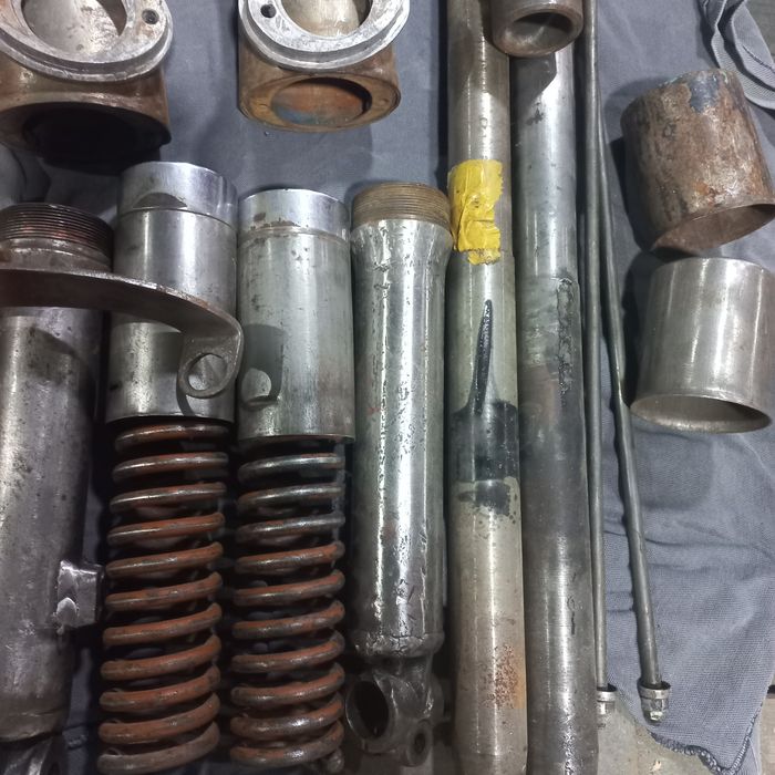 Запчасти на мотоцикл М-72.