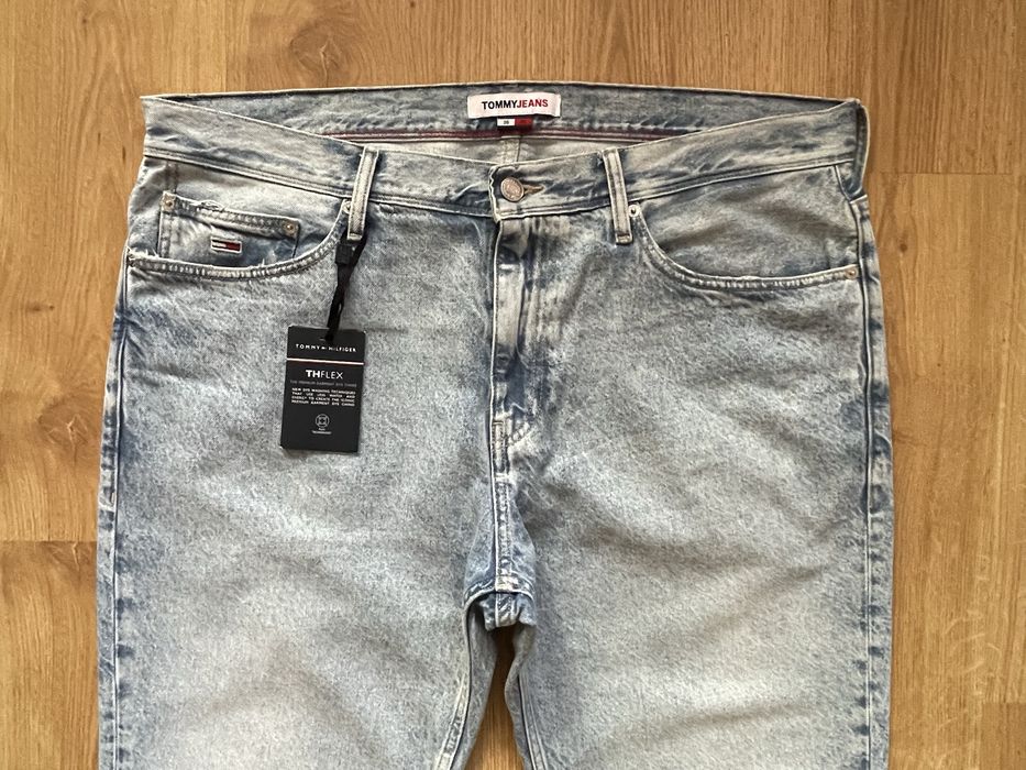 Tommy Hilfiger Relaxed Fit W36