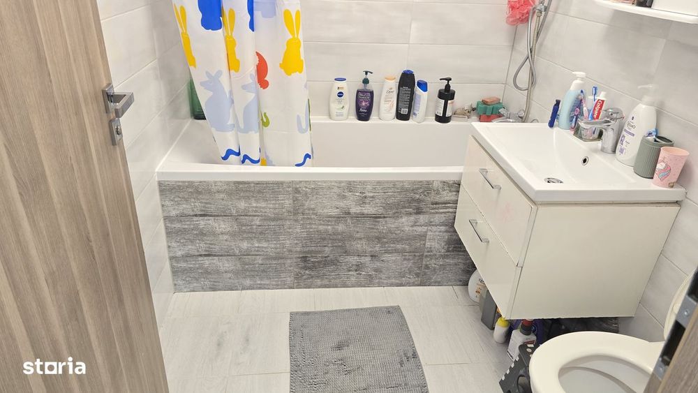 Vand apartament cu 3 camere decomandat  Deva, GARAJ, BOXA Imp. Traian