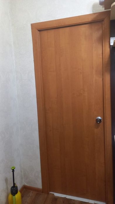 Продам межкомнатные двери