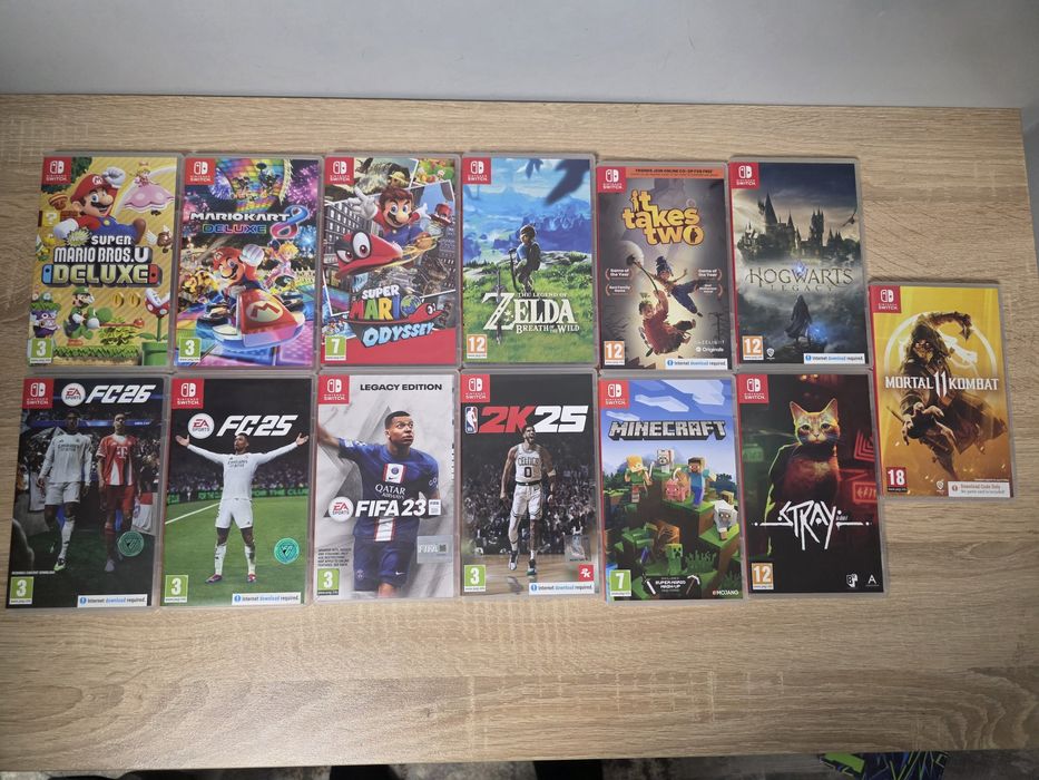 Nintendo Switch OLED + игри и подарък джоестици