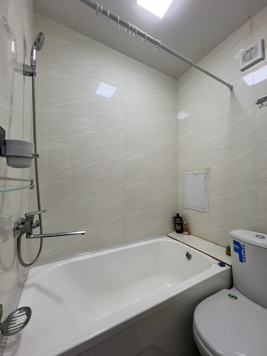 5 квартал Метро Новза! 1 комнатная / 3 этаж - кирпич (можно в ипотеку)