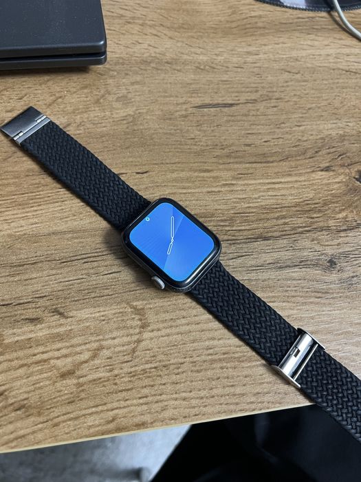 Срочно продается Apple watch series 4 original