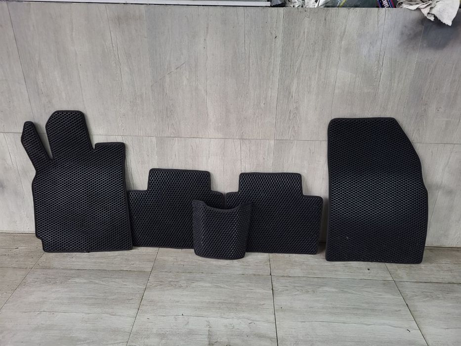 Продаются полики Evakor