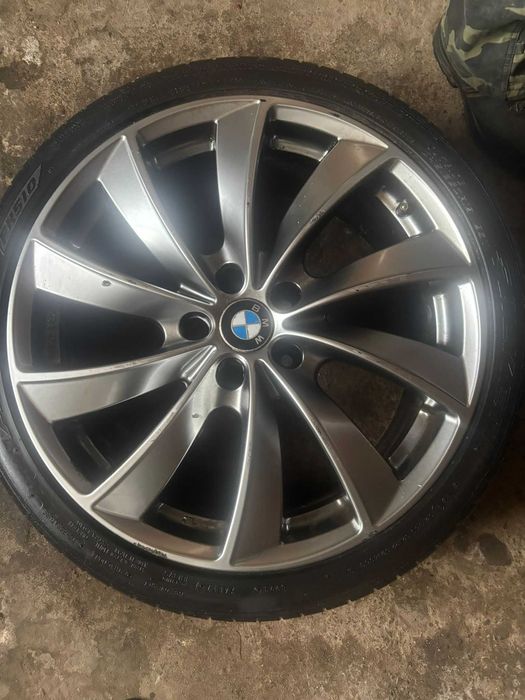 Vând set 4 jante 245/ 35/ R19