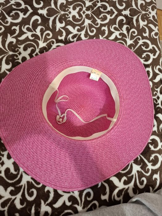 Шляпа женская розовая