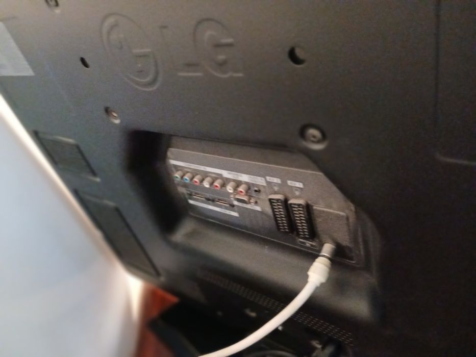 Televizor LG  LSD , dig.81 . 330 LEI Neg . IAȘI