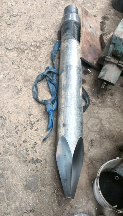 Гидромолот для гусеничной экскаватора