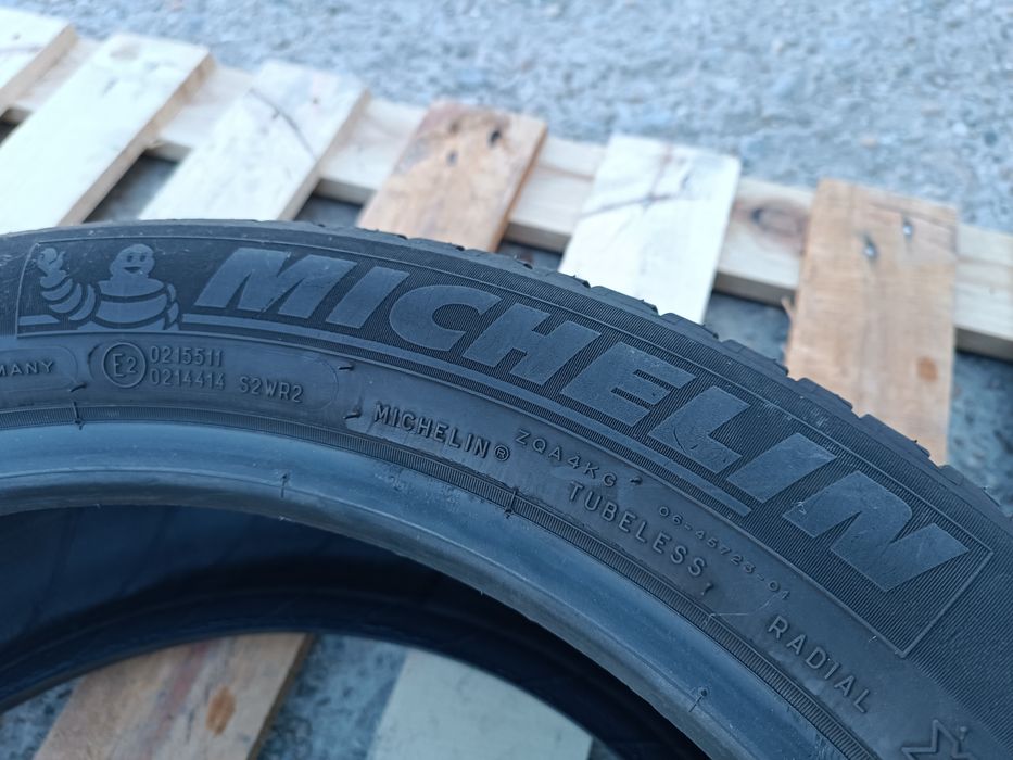 2бр. летни гуми 215/50/18 Michelin