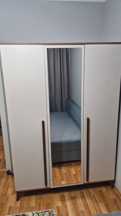 Продам шкаф новый