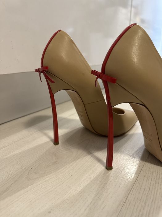 Оригинални обувки  Casadei