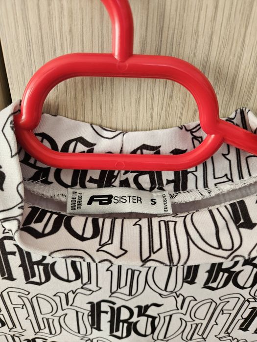 Top New Yorker cu mânecă lungă