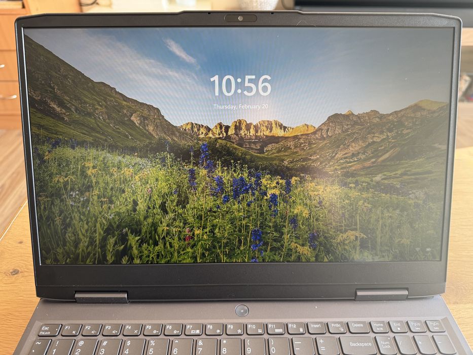 Lenovo LOQ 15IRH8, i7-13700H, RTX 4050, 16GB RAM