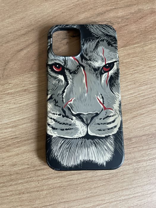 Чехол на iPhone 12 pro