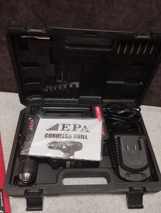 Шуруповерт эра 18-5 срочно продам