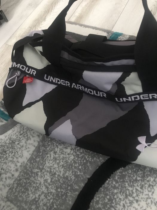 Geanta umar sport - underarmour