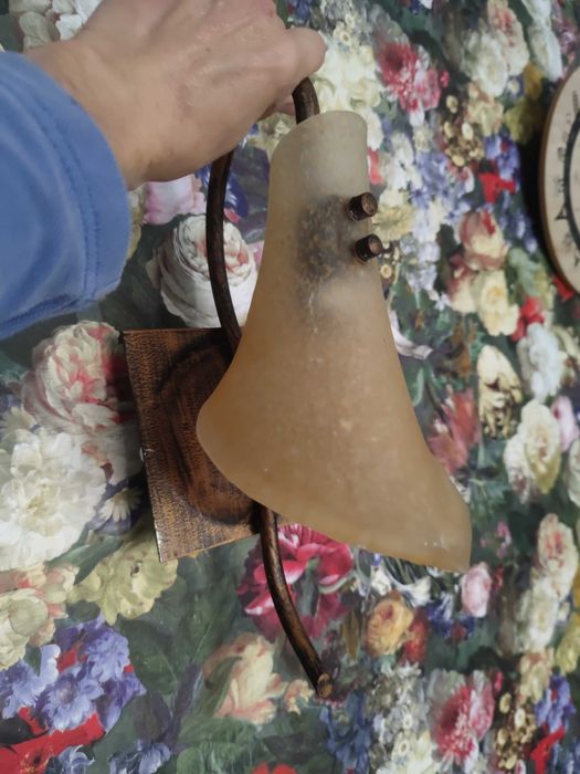 lampa de perete, aplică