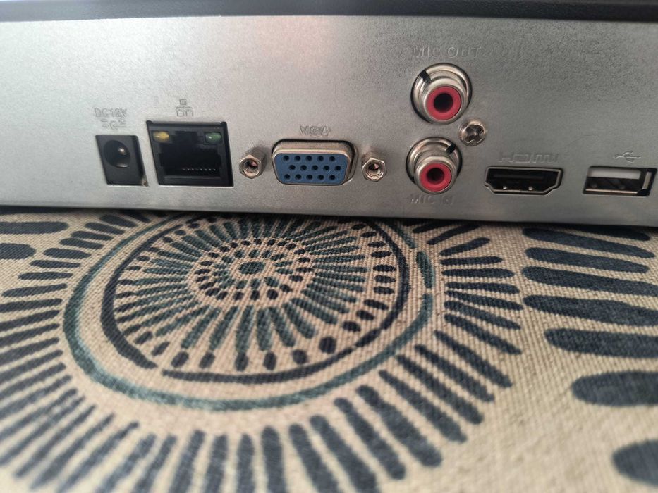 Sistem complet de supraveghere video 4MP – Dahua + Hikvision | NVR + HDD 2TB + 6 camere
