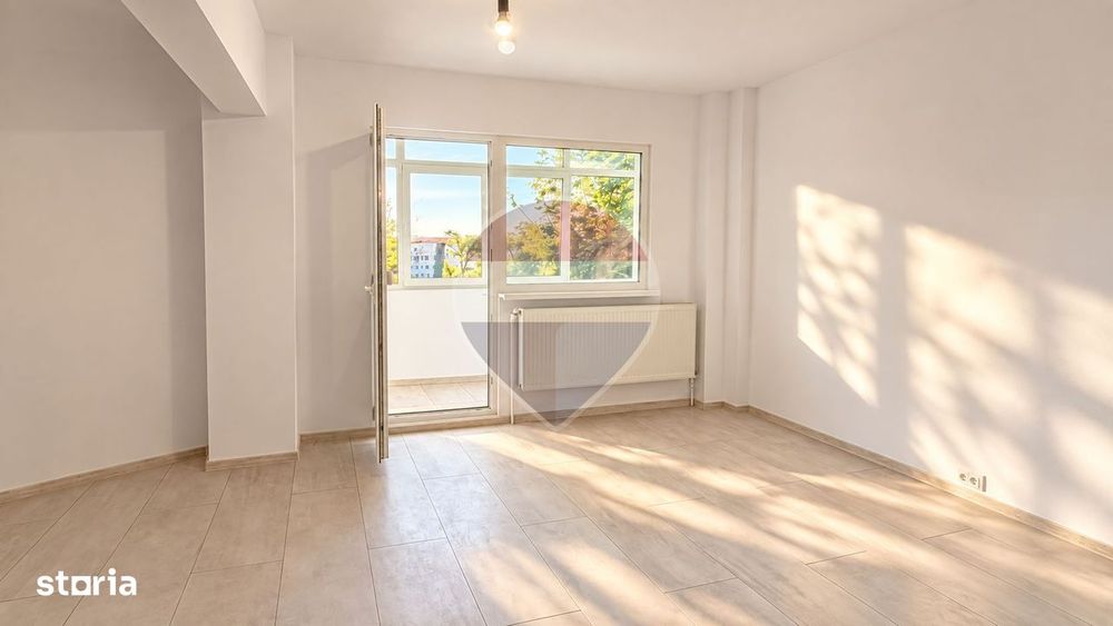 Garsonieră decomandată, cu balcon | 28 mp utili Zona Mioriței, Bacău