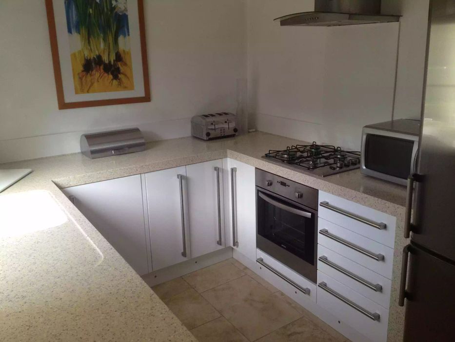 Столешницы из искусственный камень кварцевый