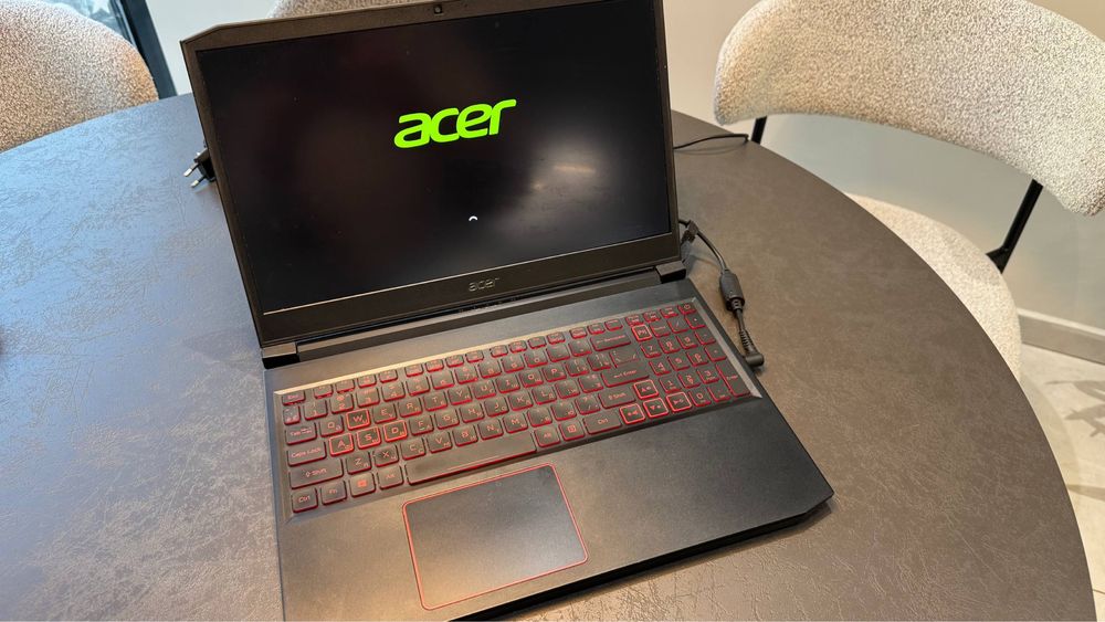 Laptop Acer Nitro 7 AN715-51