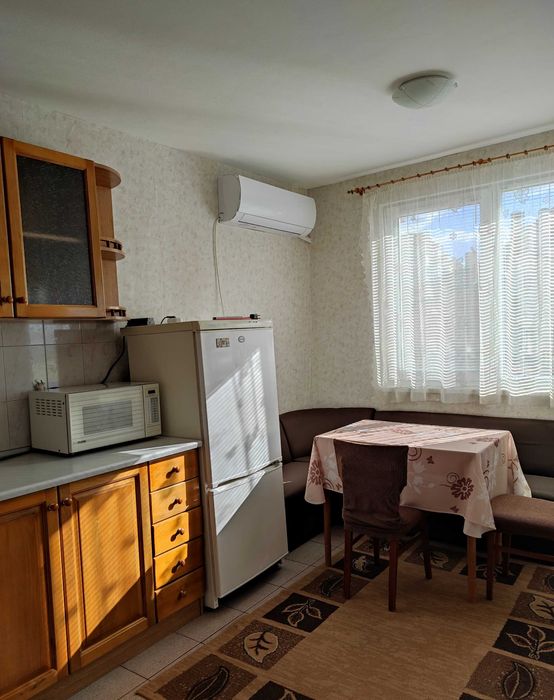 Дава се под наем Едностаен апартамент в Русе, Чародейка - Юг - 44 кв.м за 178.5 € - Снимка #1