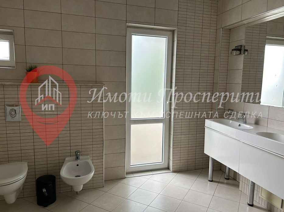 Дава се под наем Четиристаен апартамент в София, Център - 190 кв.м за 1400 € - Снимка #8
