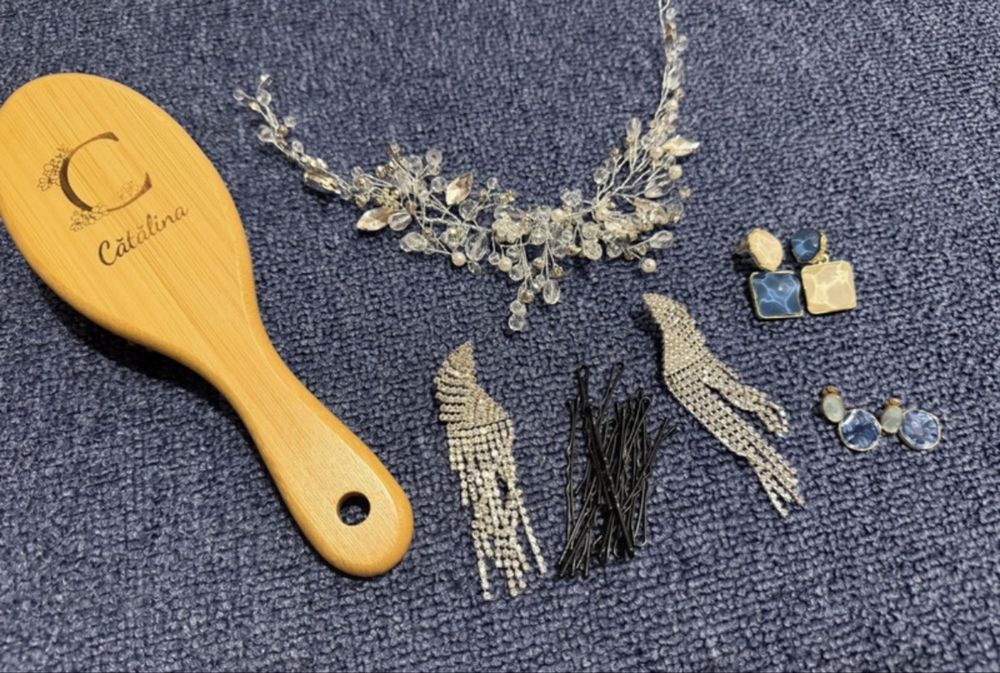 Set cercei ,perie si diadema