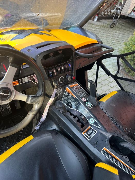Can-am commander 1000R