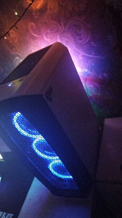 Корпус Aerocool Aero One Frost