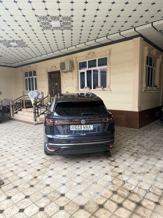 Volkswagen ID.6 Crozz Pure+ full