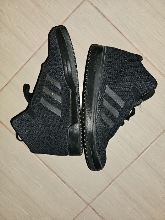 Pantofi sport Adidas