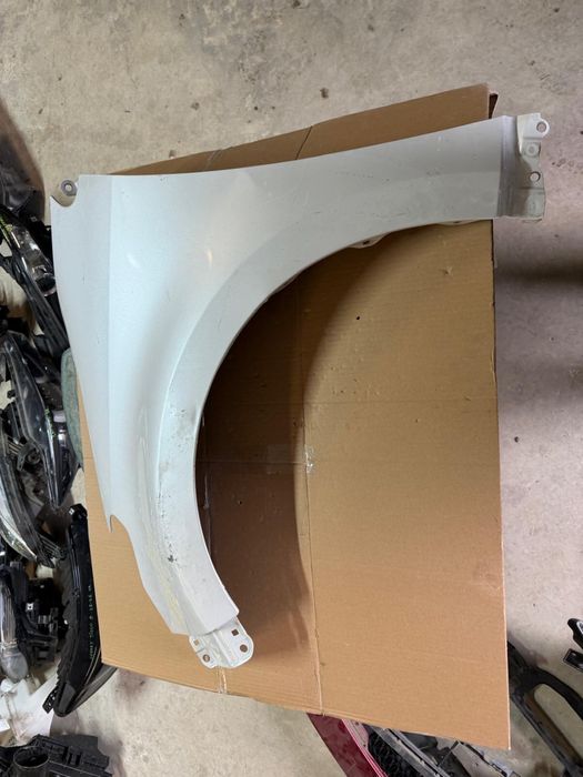 Aripa stanga fata Toyota Yaris Mazda 2 2020/2021/2022/2023/2024