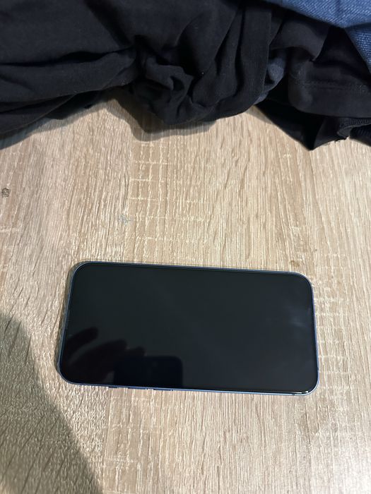 продаю iPhone 13 128gb