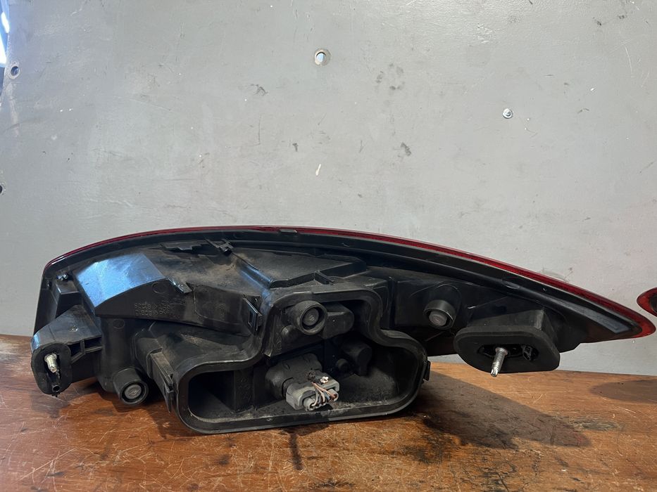 Tripla/Triple stanga-dreapta Renault Megane 2010 3 Usi Hatchback
