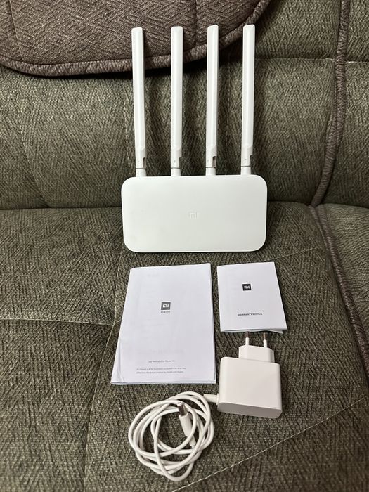 Роутер Xiaomi Mi Wi-Fi Router 4C