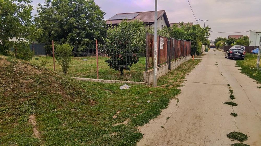 Comuna Berceni - Teren intravilan, împrejmuit, gaz la poarta
