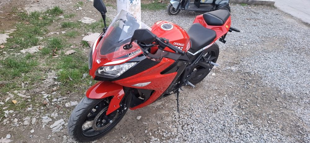 Мотоцыкл Drongo Rz 250