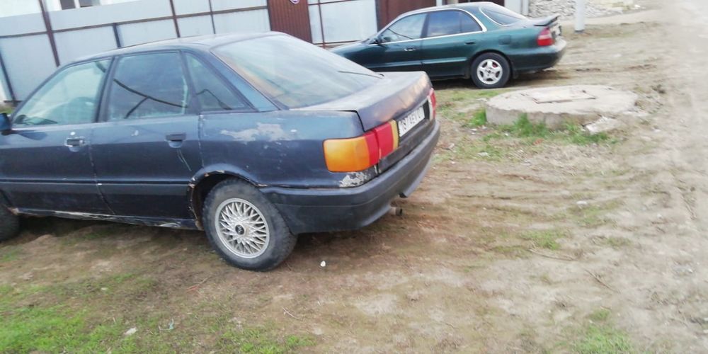 Продам Audi 80 газ-бензин на ходу