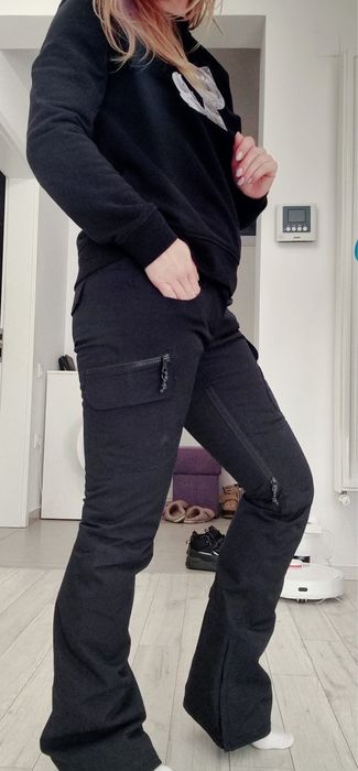 Vand pantaloni snowboard femei XS Burton noi